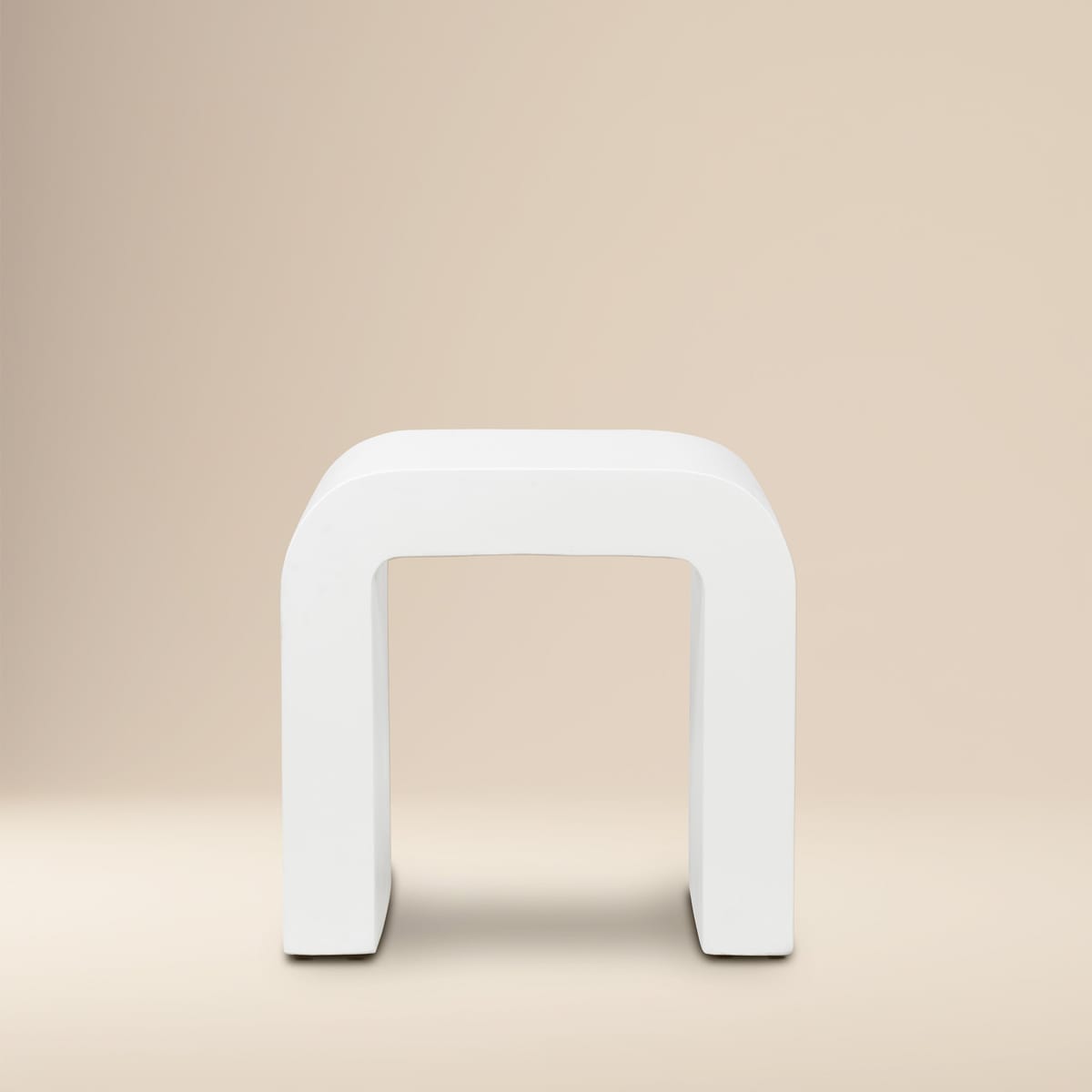 Naples Horseshoe Side Table | Ivory Concrete